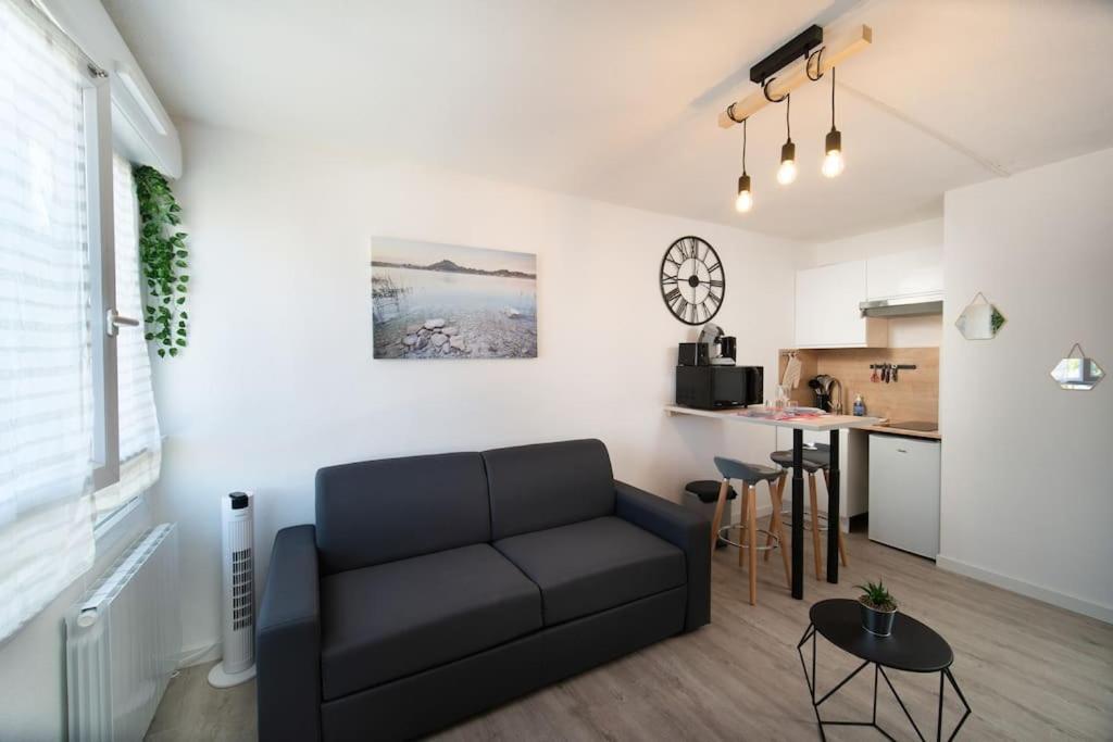 Fully Equipped Apartment St Charles Train Station Марсель Экстерьер фото